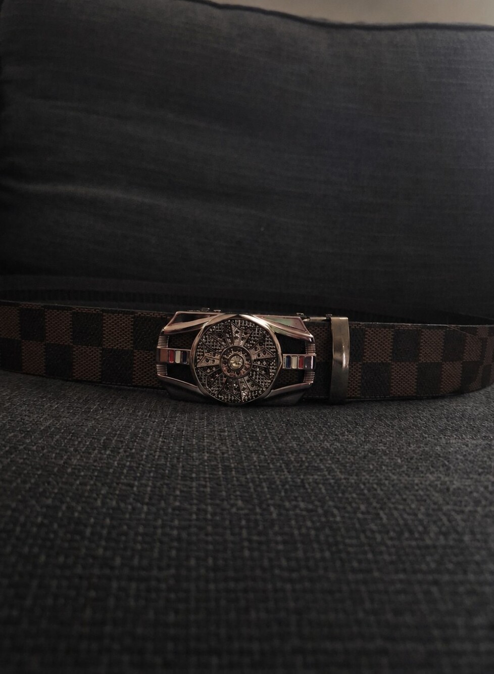 Rotative Buckle Belt.